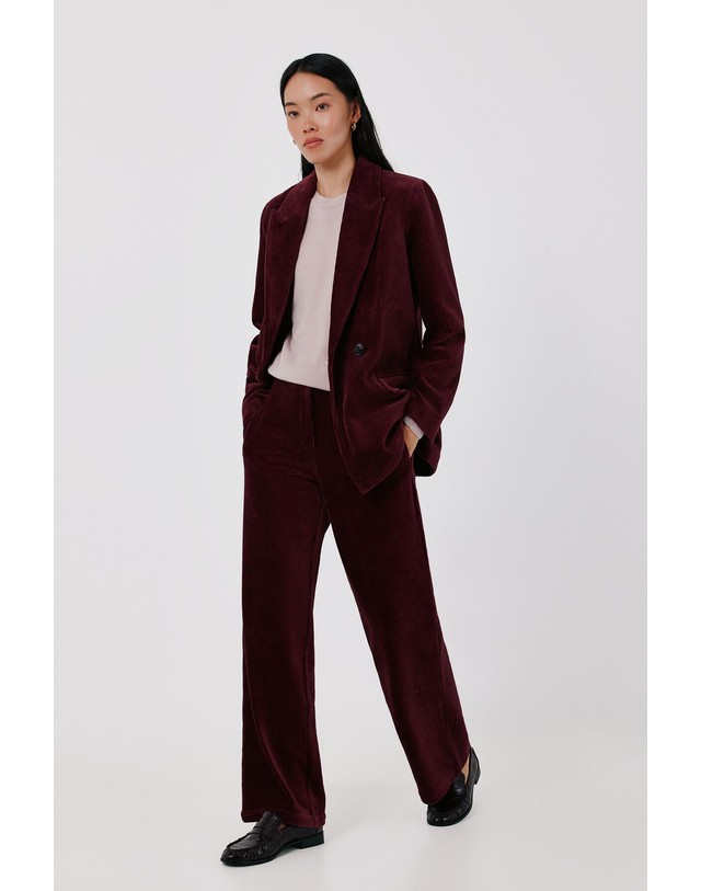 꼬르떼피엘 꼬르떼피엘 코듀로이 스트레이트 팬츠 8724434 ROJO 레드 착용컷