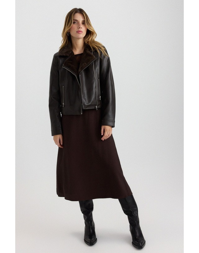꼬르떼피엘 베로모다 퍼 카라 라이더 자켓 6434406 MARRON OSCURO 초콜릿 착용컷