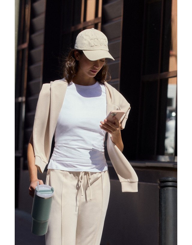 꼬르떼피엘 스프링필드 소프트 밴딩 스포츠 팬츠 8894481 BEIGE 아이보리 착용컷