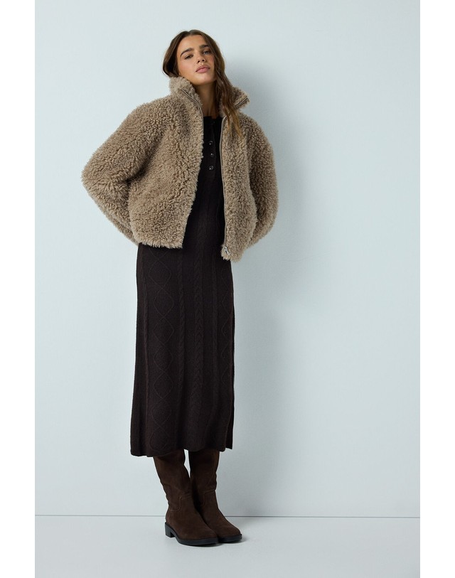 꼬르떼피엘 하이 스피리츠 하이넥 퍼 지퍼 자켓 0494406 BEIGE 베이지 착용컷
