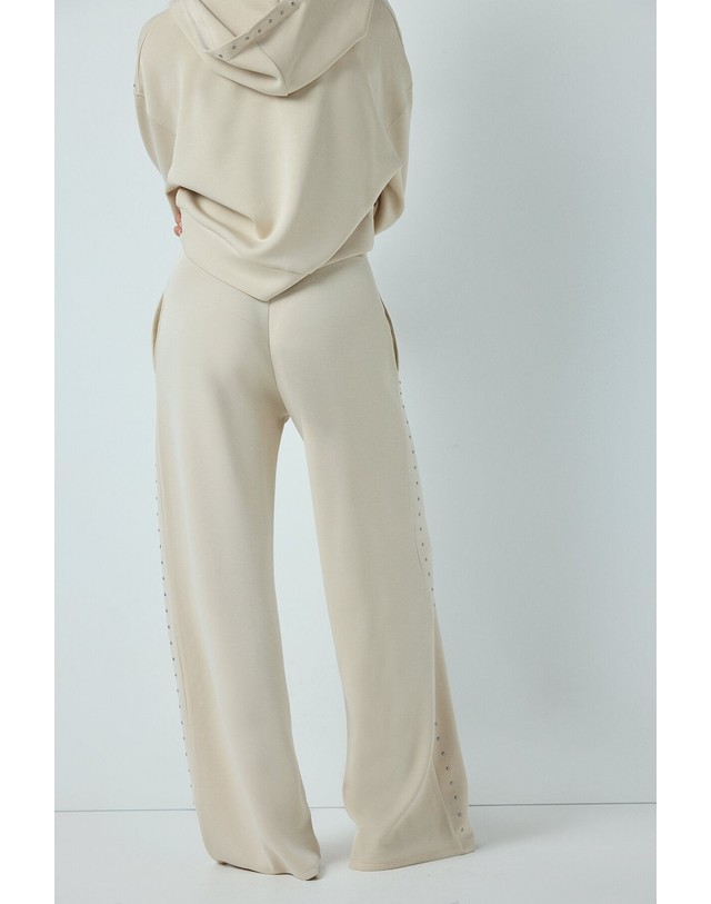 꼬르떼피엘 하이 스피리츠 스터드 디테일 와이드 팬츠 6104237 BEIGE 베이지 착용컷