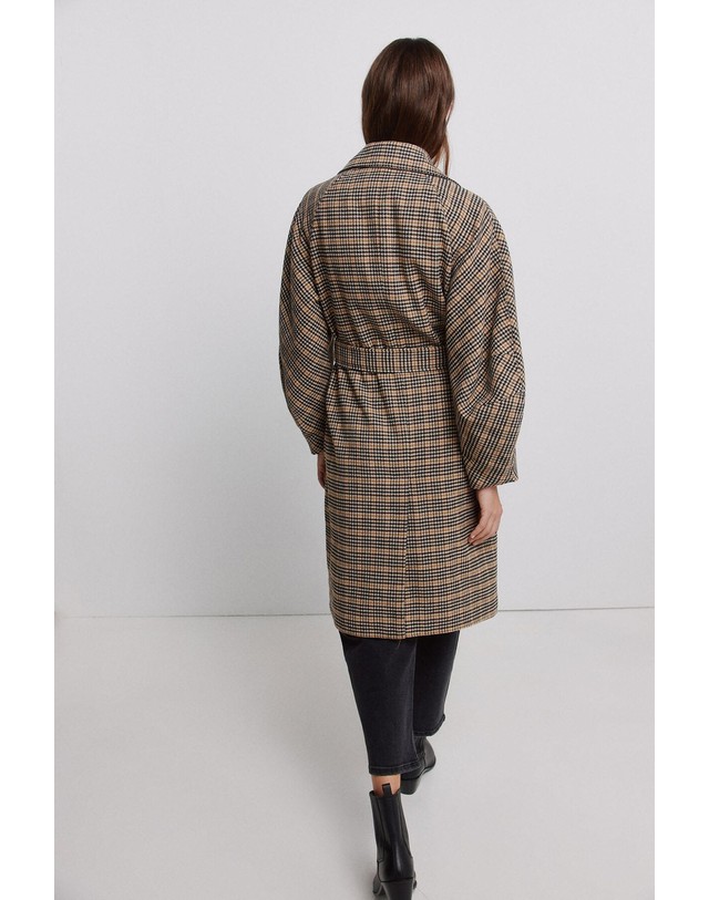 꼬르떼피엘 빌라 체크 벨트 더블 롱 코트 5244346 BEIGE 멀티컬러 착용컷