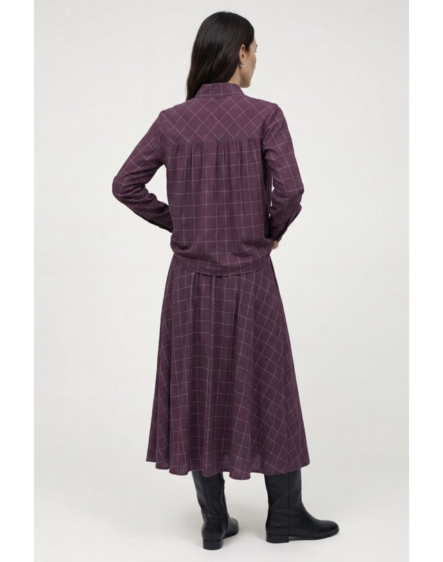 꼬르떼피엘 오브젝트 체크 하이넥 긴팔 블라우스 4314304 MORADO 퍼플 착용컷