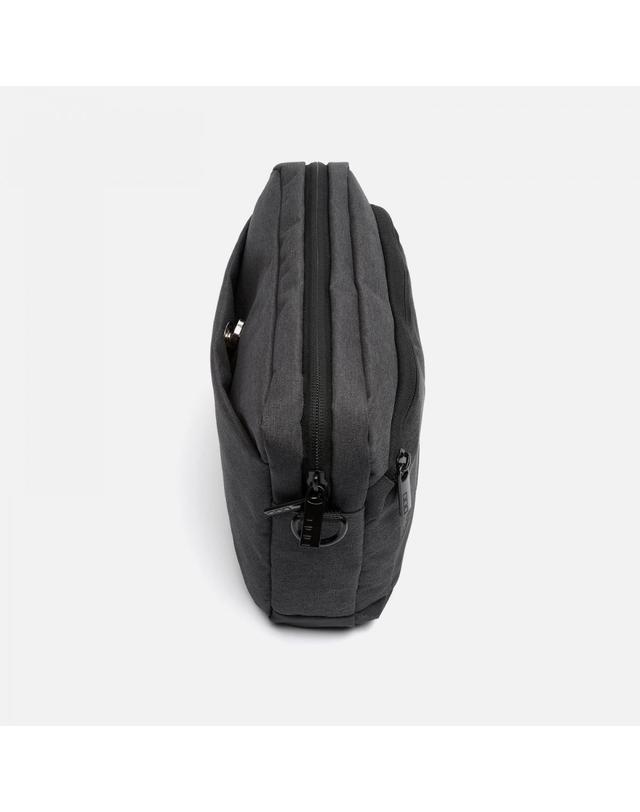 미사코 미사코 멀티포켓 핸들 파우치 Gabo-4700441002019 BLACK 블랙 착용컷