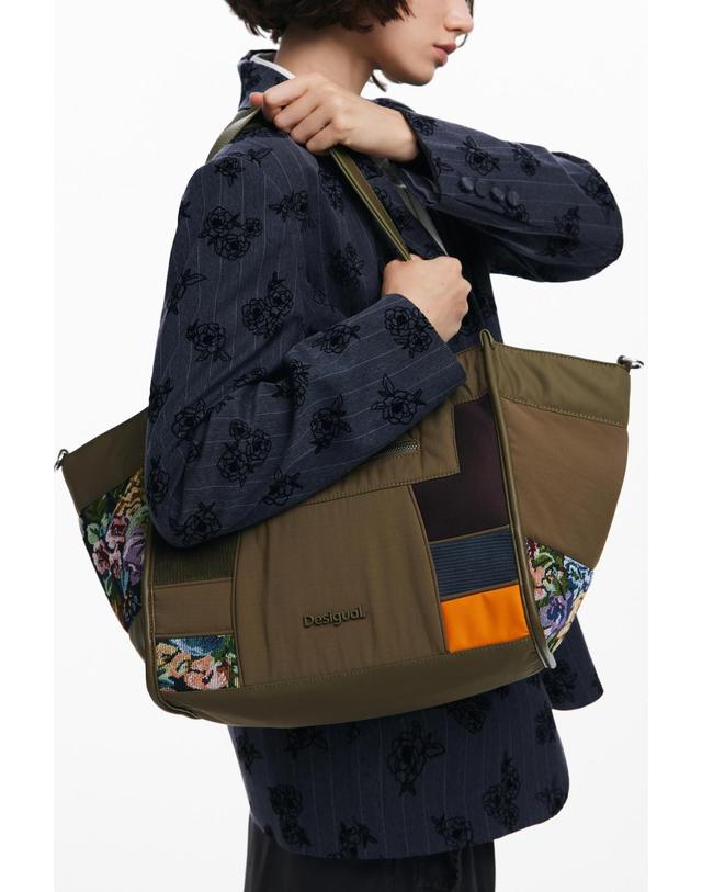 데시구알 데시구알 패치워크 멀티컬러 쇼퍼백 24WAXA294086 ONE COLOR 착용컷