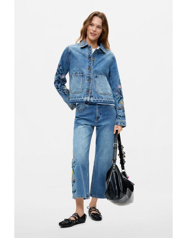데시구알 데시구알 플로럴 자수 레귤러핏 데님 자켓 26WWED105053 MEDIUM WASHED BLUE 블루 착용컷