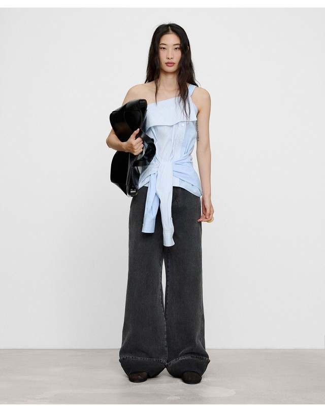 아돌포 도밍게즈 아돌포도밍게즈 아돌포도밍게즈 스트라이프 원숄더 탑 217021447162 WHITE/BLUE STRIPE 블루 착용컷