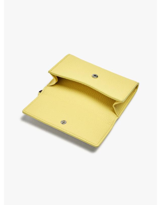 팔포이즈 팔포이즈 텍스처 지퍼 플랩 카드 지갑 249011 YELLOW 노랑 착용컷