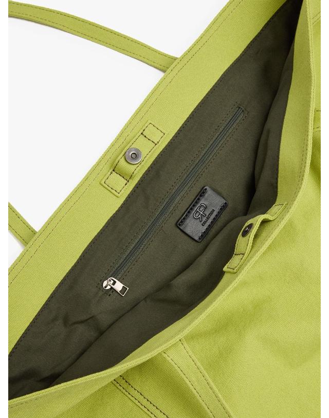 팔포이즈 팔포이즈 캔버스 펜던트 쇼퍼백 248277 LIME 연두 착용컷