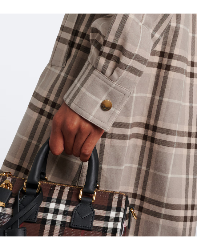 버버리 [해외직구] 버버리 Burberry Check 벨티드 코튼 셔츠 드레스 P01236720 착용컷