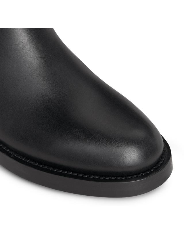 셀린느 [해외직구] 셀린느 Biker high boots in calfskin CEL27C7ABCKO2AAA00 착용컷
