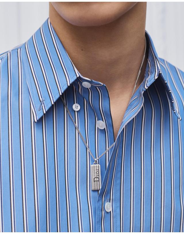 디올 [해외직구] 디올 길로셰 플레이트 펜던트 목걸이N3599HOMMT_D000 착용컷