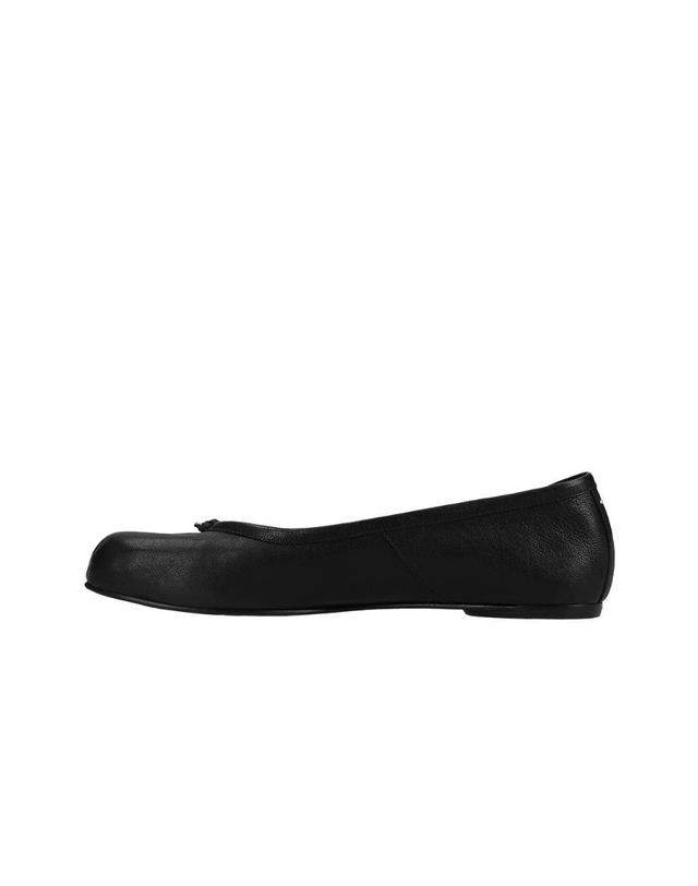 메종마르지엘라 [해외직구] 메종 마르지엘라 타비 발레 플랫 슈즈 블랙 S58WZ0042P3753T8013 착용컷