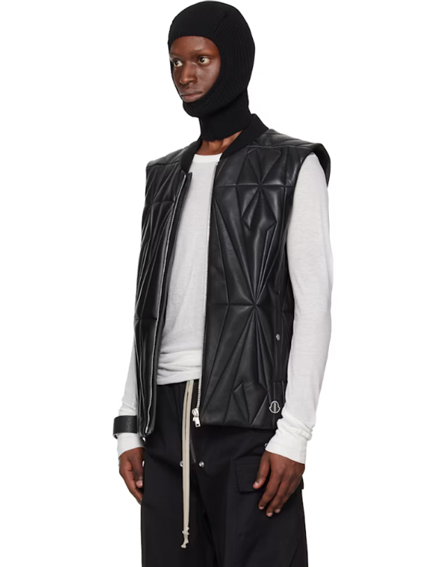 릭오웬스 [해외직구] 릭오웬스 패딩 Moncler 블랙 지오카모 플라이트 가죽 베스트 261232M178015 착용컷