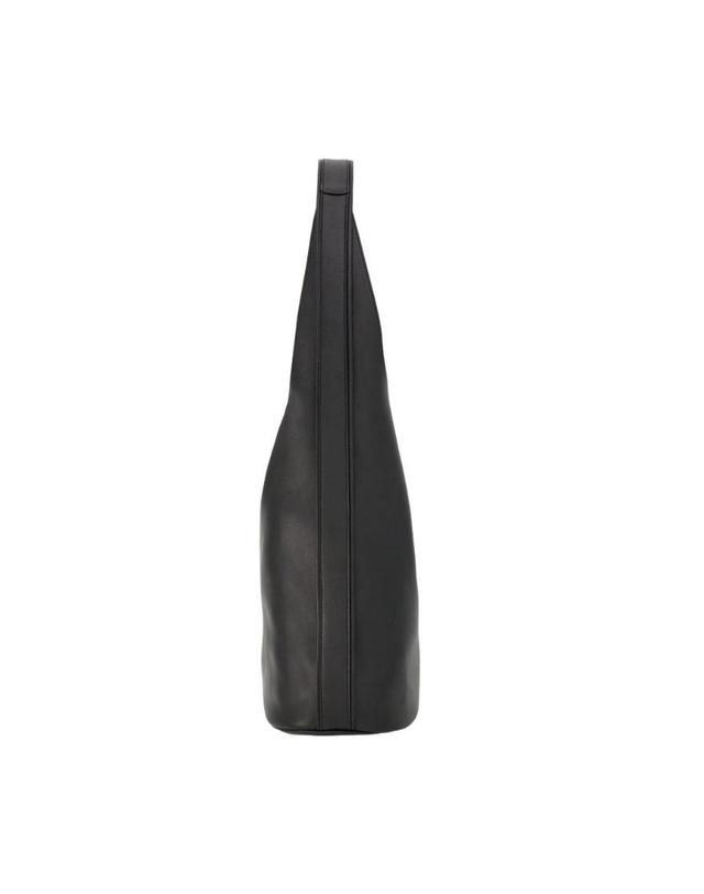 페라가모 [해외직구] 페라가모 버클 라지 호보백 블랙 213995-764374 착용컷