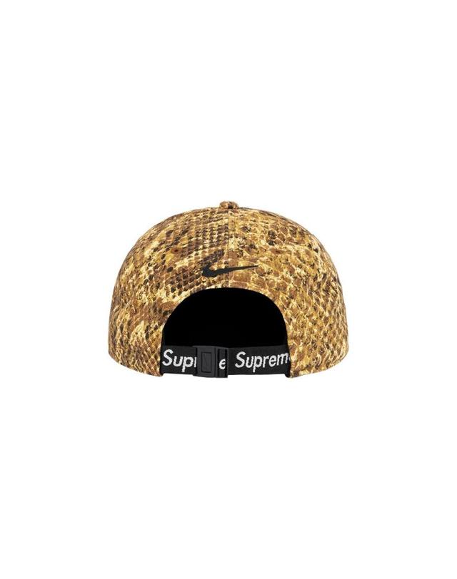 슈프림 [해외직구] 슈프림 x 나이키 ACG 데님 6 패널 캡 골드 스네이크스킨 22FW DO7165-277 착용컷