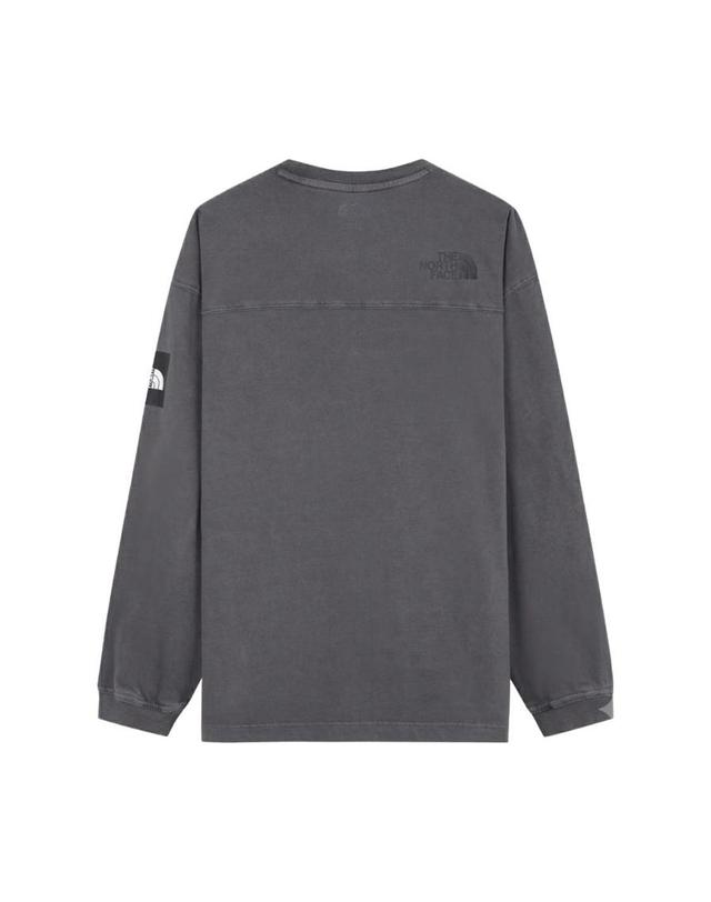 노스페이스 [해외직구] 노스페이스 화이트 라벨 스티치 롱슬리브 R 티셔츠 다크 차콜 26FW NT7TS51K 착용컷