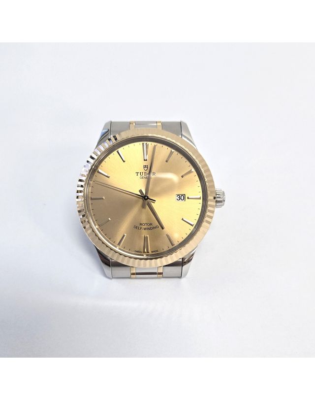 튜더 [중고명품] [중고명품] 튜더 골드 콤비 오토매틱 데이트 남성 시계 사이즈 40mm 157594430 착용컷