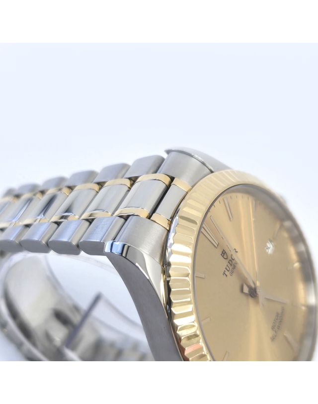 튜더 [중고명품] [중고명품] 튜더 골드 콤비 오토매틱 데이트 남성 시계 사이즈 40mm 157594430 착용컷