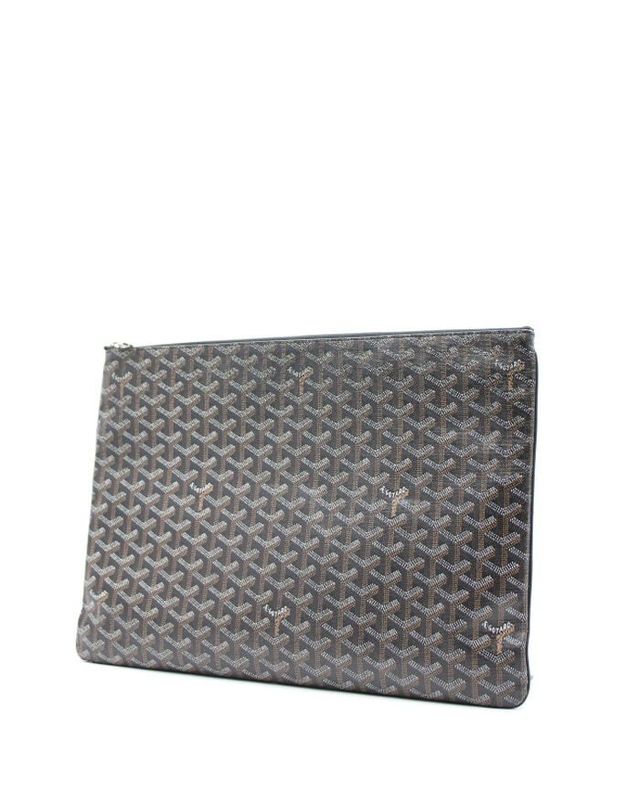 고야드 [중고명품] [중고명품] 고야드 블랙 클러치백 가로 40.5CM 세로 29CM 152894869 착용컷