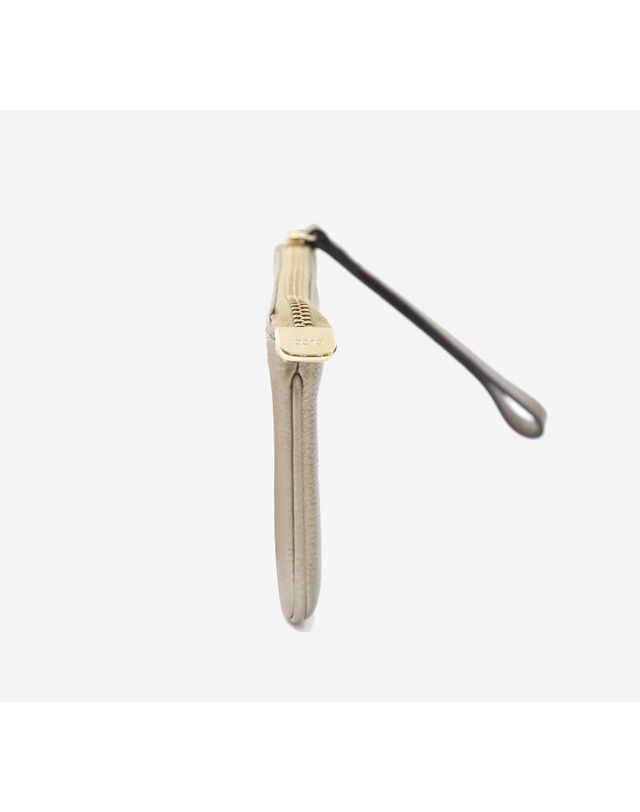 구찌 [중고명품] [중고명품] 구찌 소호 클러치 파우치 골드 사이즈 22x12cm 156331146 착용컷