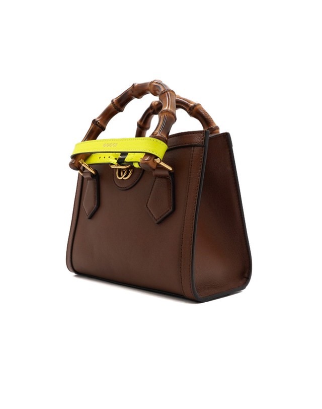 구찌 [중고명품] [중고명품] 구찌 다이애나 뱀부 미니 토트백 브라운 네온 스트랩 158357911 착용컷