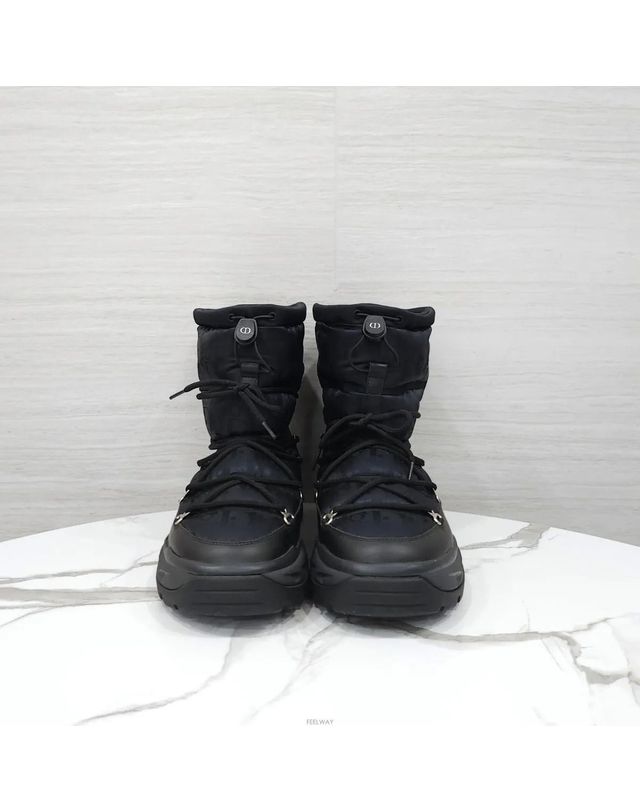디올 [중고명품] [중고명품] 디올 스노우 알프스 패딩 부츠 블랙 사이즈 43 161374802 착용컷