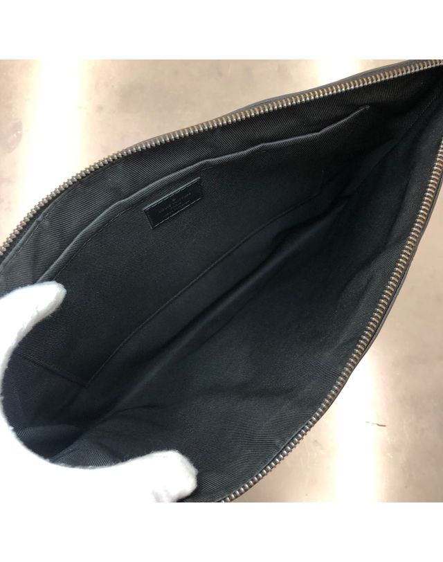 루이비통 [중고명품] [중고명품] 루이비통 이클립스 아폴로 클러치 162261414 착용컷