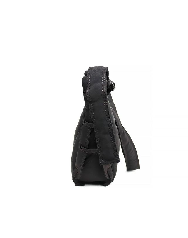 르메르 [중고명품] 르메르 블랙 소프트 게임백 사이즈 40cm x 28cm x 10.5cm 161475963 착용컷