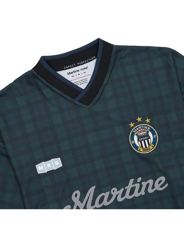 마틴로즈 [명품] 마틴로즈 스트라이프 무늬 티셔츠 138381565 착용컷