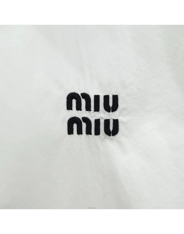 미우미우 [중고명품] [중고명품] 미우미우 엠브로이드 체크 포플린 크롭셔츠 MK1659 16MK F0QY6 160193473 착용컷