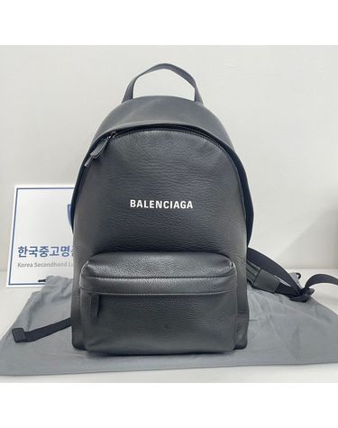 [중고명품] 발렌시아가 에브리데이 레더 백팩 블랙 131230934