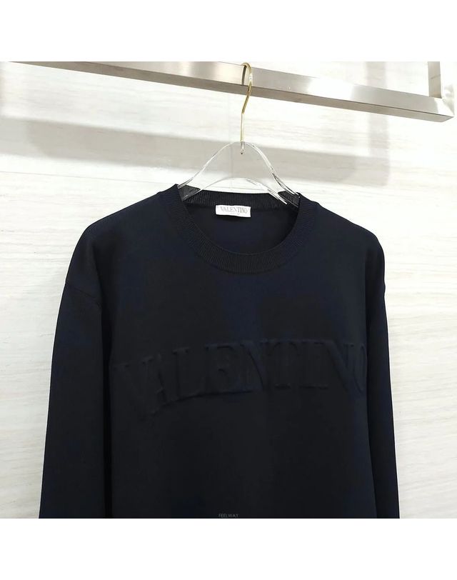 발렌티노 [중고명품] [중고명품] 발렌티노 가라바니 로고 엠보스 니트 블랙 사이즈 L 159303274 착용컷