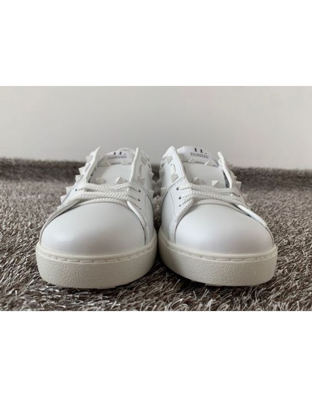 발렌티노 [중고명품] [중고명품] 발렌티노 언타이틀드 락스터드 남성 스니커즈 39.5(265) 161507863 착용컷