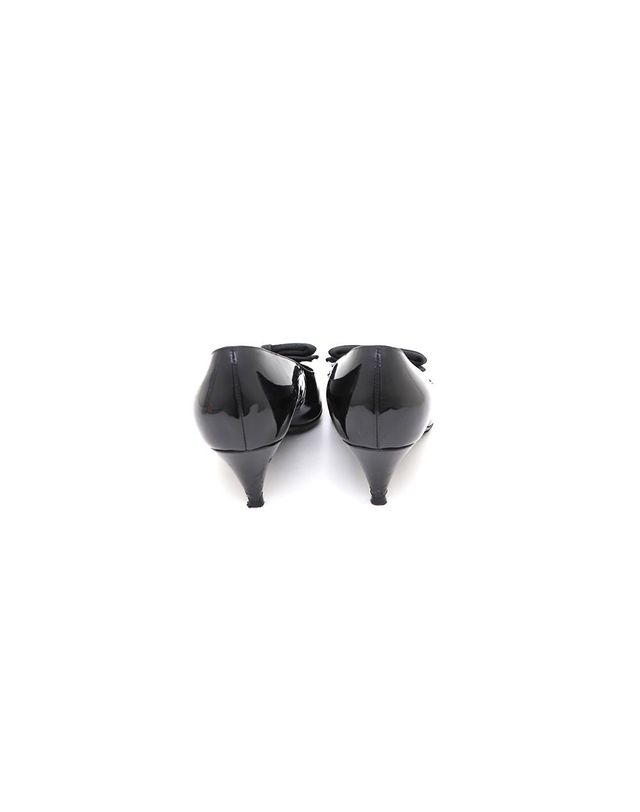 생 로랑 [중고명품] [중고명품] 생로랑 페이던트 리본 장식 블랙 펌프스 사이즈 250mm 156939942 착용컷
