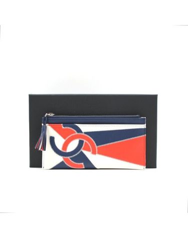 [중고명품] 샤넬 CC로고 태슬 장지갑 겸 슬림파우치 가로 19cm 세로 10cm 152894675