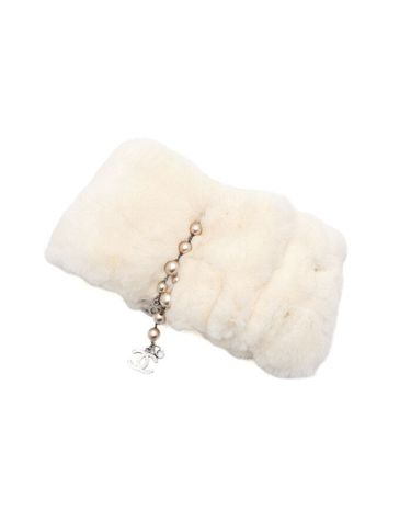 [중고명품] 샤넬 화이트 레빗 퍼 넥 워머 머플러 156278191