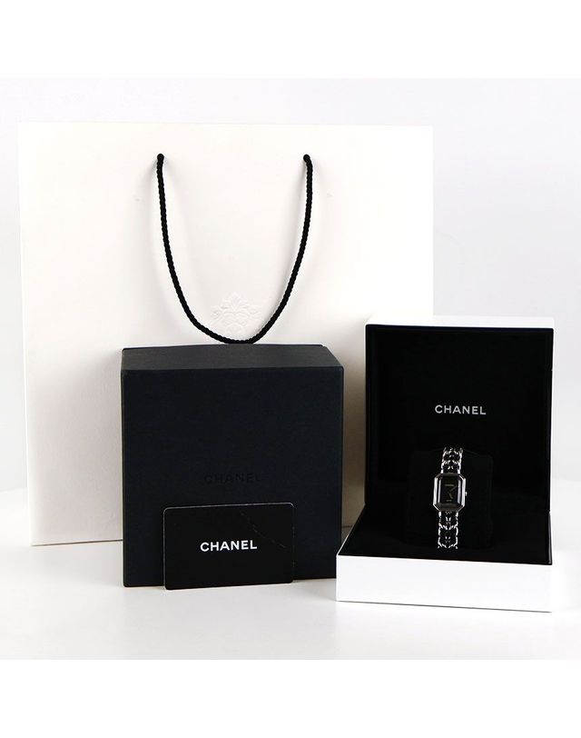 샤넬 [중고명품] [중고명품] 샤넬 프리미에르 아이코닉 체인 스틸 워치 S 151063921 착용컷