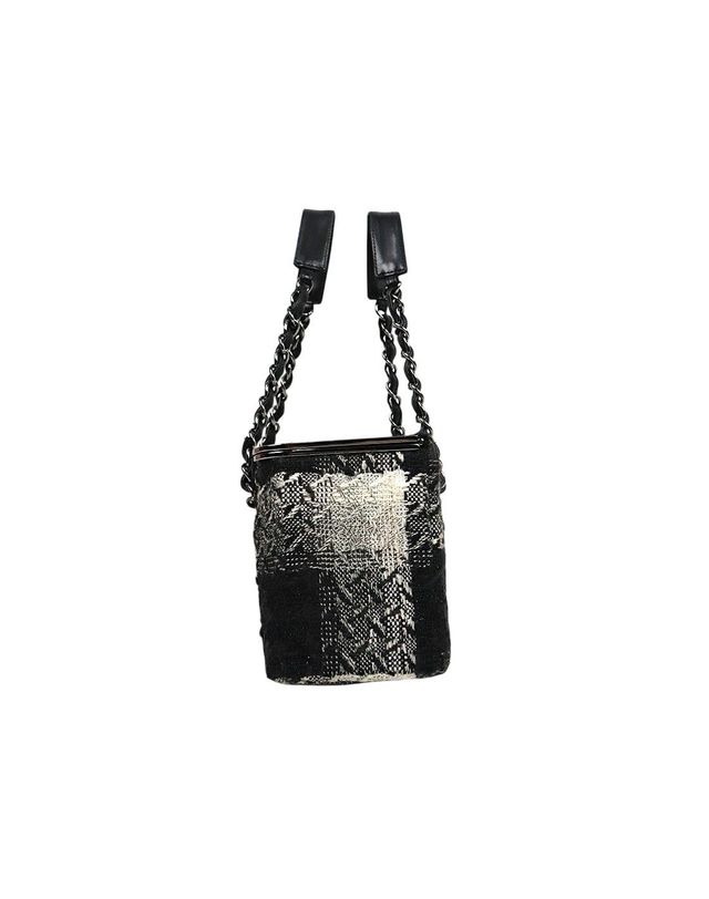 샤넬 [중고명품] [중고명품] 샤넬 체커보드 베니티백 멀티컬러 사이즈 23cm x 14.5cm x 11.5cm 160841737 착용컷
