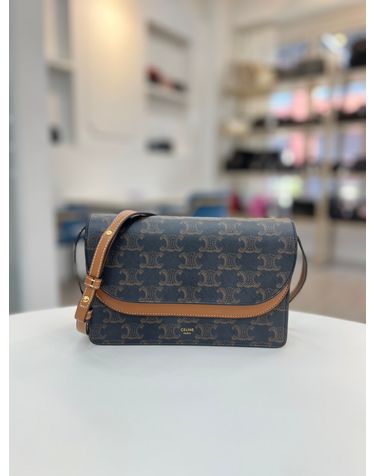 [중고명품] 셀린느 여성 트리옴페 램스킨 핸드백 10D852CG9 04LU 150216894