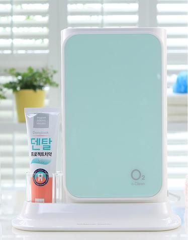 프리미엄 가정용 칫솔살균기 BS-7000s 벽걸이+스탠드겸용 면도기살균 칫솔9개 면도기1개 24시간 살균건조