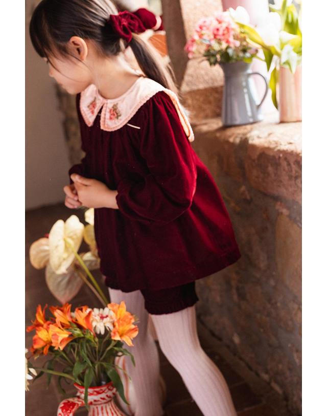 바챠 바챠 25FW 아동 블라우스 셋업 Honey Ensemble short et blouse Set AW25HONEY_BURGUVEL 착용컷