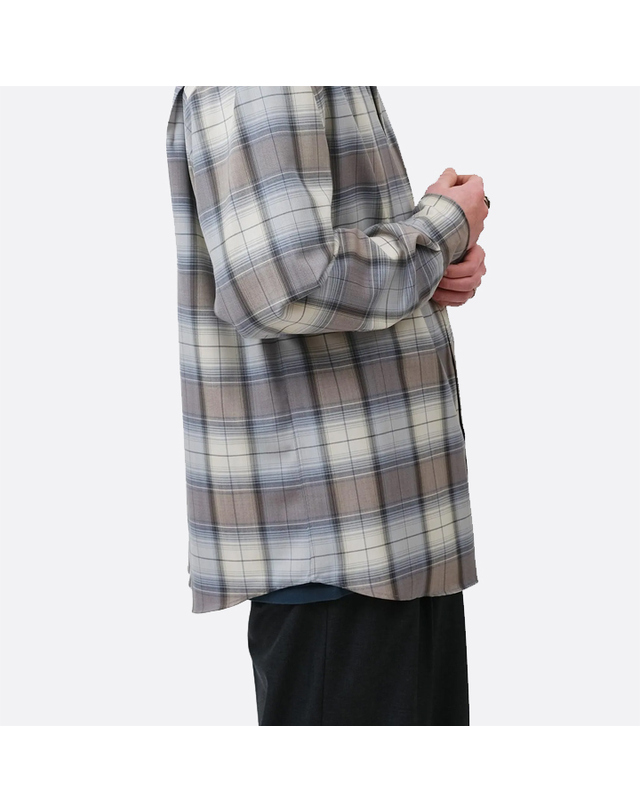 오라리 26SS 오라리 슈퍼 라이트 울 체크 셔츠 블루 그레이 체크 A26SS01LC 착용컷