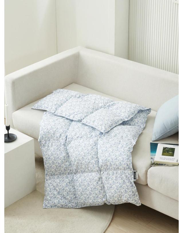 다인패브릭 항균 옥수수솜 소로나 무릎담요 - 400g 착용컷