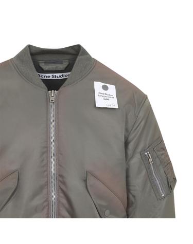 아크네스튜디오 [해외직구][D14]아크네 스튜디오 B90881 AA7 STONE GREY 남성 자켓 코트 아우터 Acne Studios Bomber Jacket