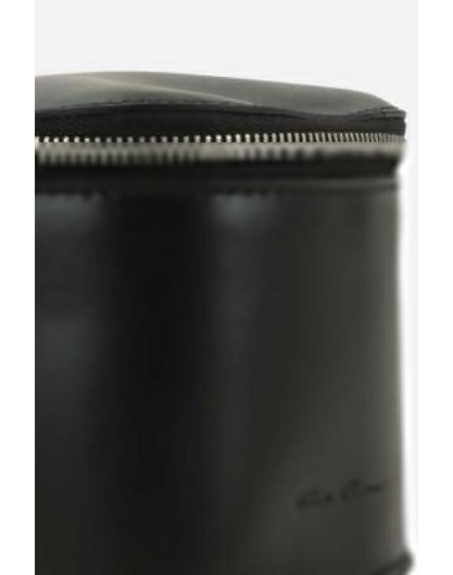 릭오웬스 [해외직구][E32]릭오웬스 RV0000002LGW09 남성 카드지갑 카드홀더 RICK OWENS small beauty case in smooth leather 착용컷