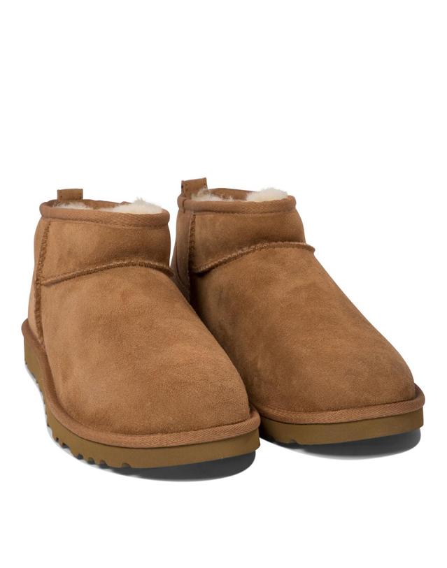 어그 [해외직구][V90]어그 1137391CHE 남성 부츠 첼시부츠 바이커부츠 Classic Ultra Mini Pull On Ankle Boots 착용컷