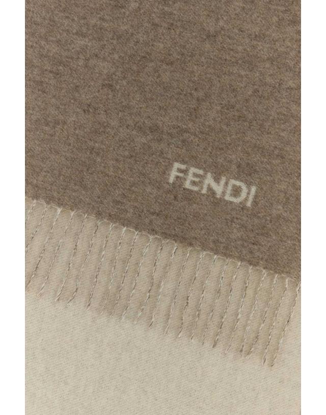 펜디 [해외직구][X45]펜디 FXS416B1VY F1Y89 남성 스카프 목도리 폴라드 머플러 Dove grey cashmere scarf 착용컷