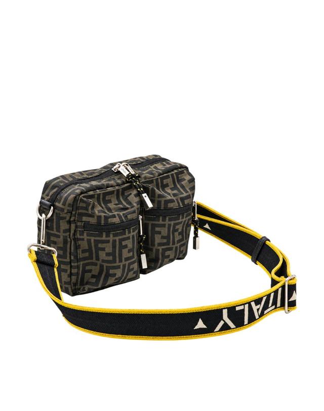 펜디 [해외직구][B47]펜디 7VA695B12NF1PR4 남성 토트백 가방 BROWN TECHNICAL FABRIC CAMERA BAG 착용컷