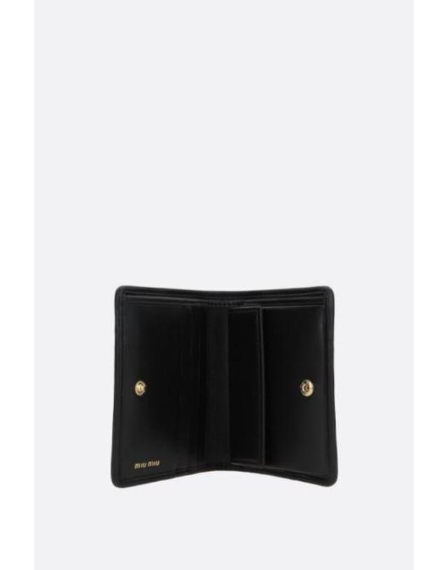 미우미우 [해외직구][E32]미우미우 5MV204AFPPF0002 여성 지갑 월렛 MIU MIU quilted nappa french flap wallet 착용컷